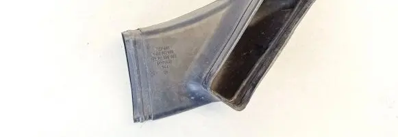 Volkswagen PASSAT B5.5 Air intake duct part 3b0129617d zsb3b0129565