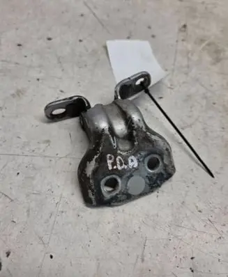 KIA Sorento Front door lower hinge 1234