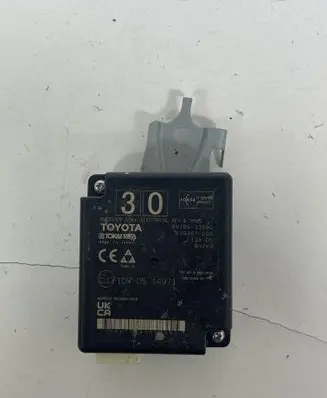 Lexus ES 300h (7th Gen) Keyless (KESSY) go control unit/module 897B033590 61G367000