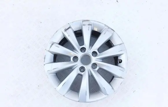 Volkswagen Beetle A5 R16 alloy rim 5C0601025T
