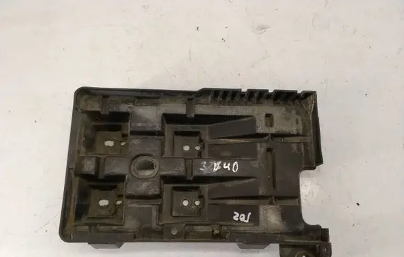 Battery tray