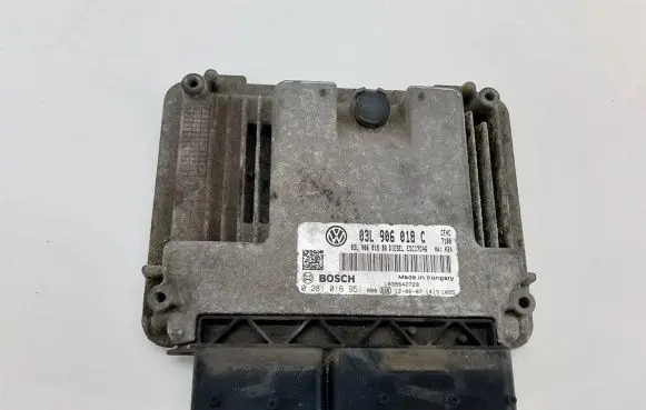 Skoda Octavia Mk2 (1Z) Engine control unit/module ECU