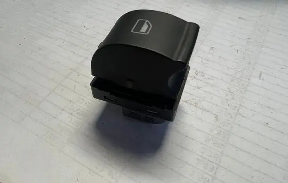 Seat Exeo (3R) Electric window control switch 8E0959855A