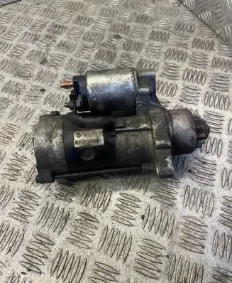 Nissan Almera Tino Starter motor M008T71371 23300WD001
