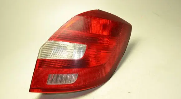 Rear/tail lights