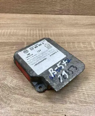Volkswagen PASSAT B5.5 Airbag control unit/module 1C0909605B