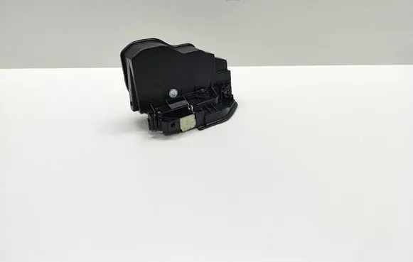 BMW 5 F10 F11 Front door lock 7202143 51217202143