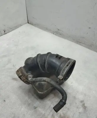 Mazda 626 Air intake hose/pipe