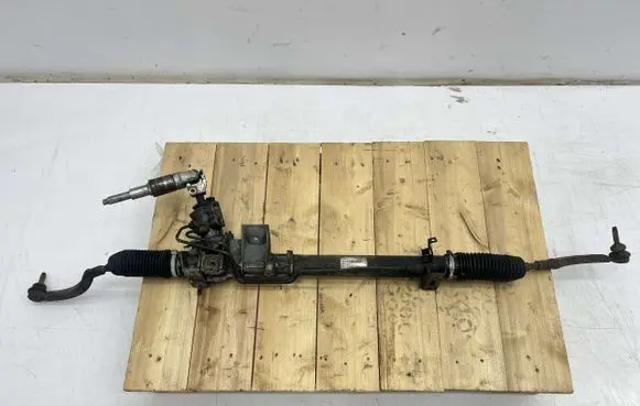 Volvo V70 Steering rack P8638614
