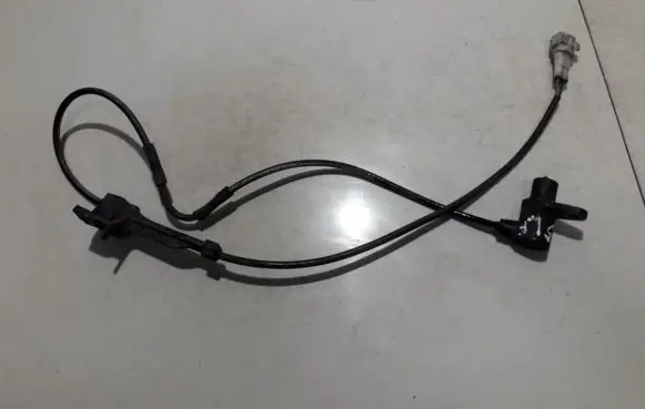 Toyota Corolla Verso AR10 ABS brake wheel speed sensor 0265006676