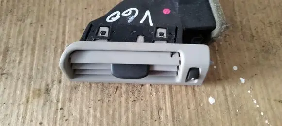 Volvo V60 Dashboard side air vent grill/cover trim