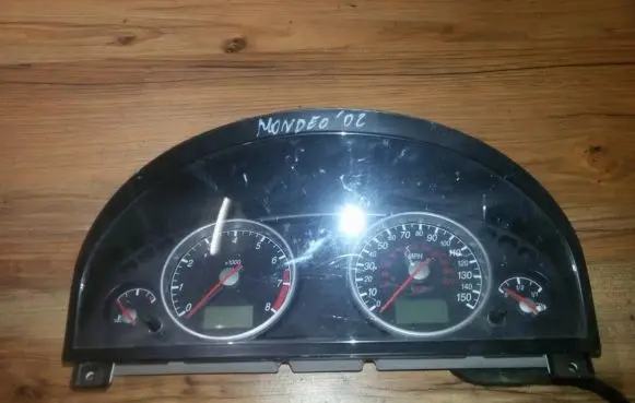 Ford Mondeo Mk III Speedometer (instrument cluster) 1s7f10841