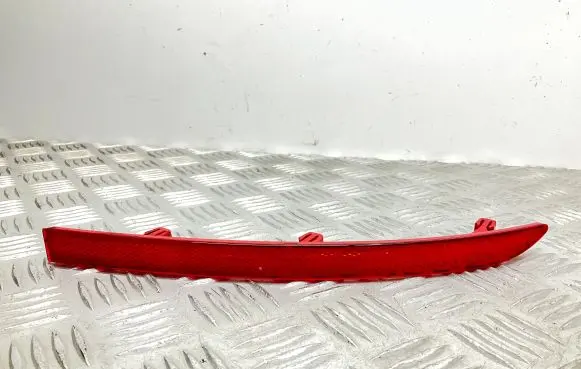 Rear tail light reflector