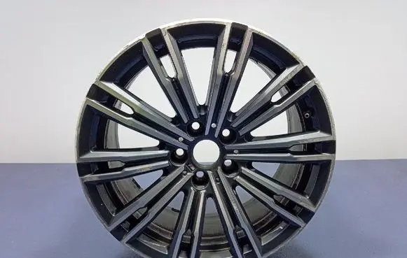 BMW M3 F80 R18 alloy rim 36118089890