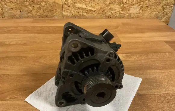 Volvo V50 Generator/alternator 1042103524 12V150A 31285595