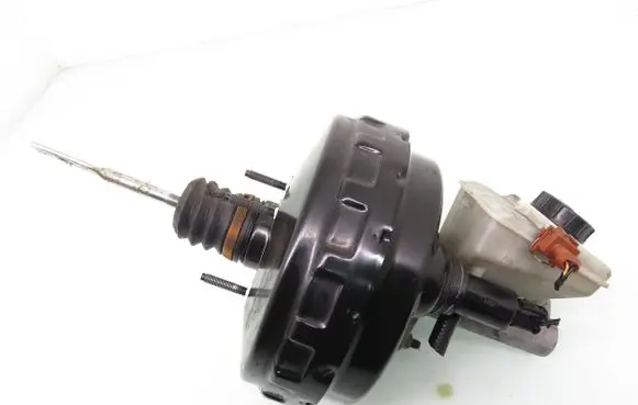 Volvo S60 Brake booster 823671 P31261490