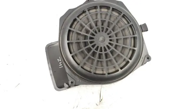 Audi A4 S4 B7 8E 8H Subwoofer speaker 8E5035412D 4425121