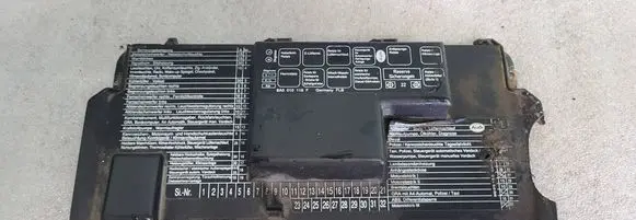 Audi 80 90 S2 B4 Fuse box cover 8A0941801