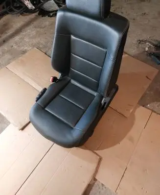 Mercedes-Benz E W212 Seat set 2128603422