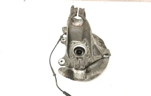 BMW 2 F45 Front wheel hub 6870830