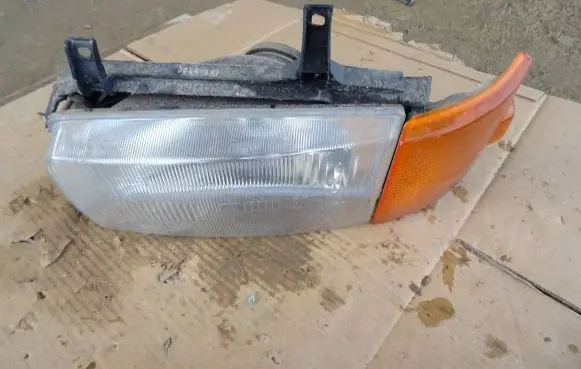 Volkswagen Transporter - Caravelle T4 Headlight/headlamp 084411114 02687951
