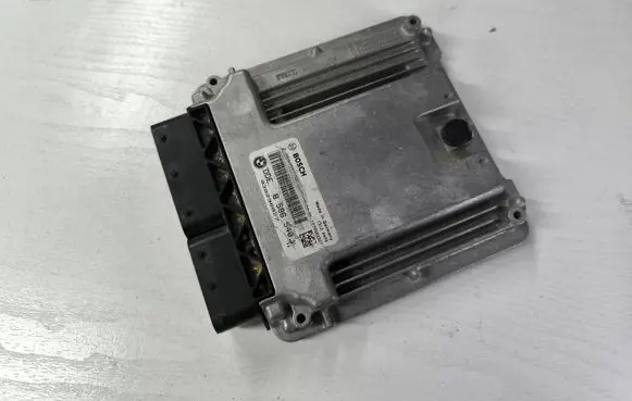 BMW 3 F30 F35 F31 Engine control unit/module 8586540 030296827
