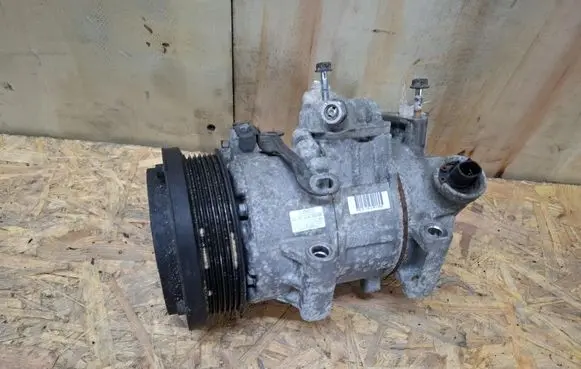 Toyota Avensis T270 Air conditioning (A/C) compressor (pump) GE4472601496