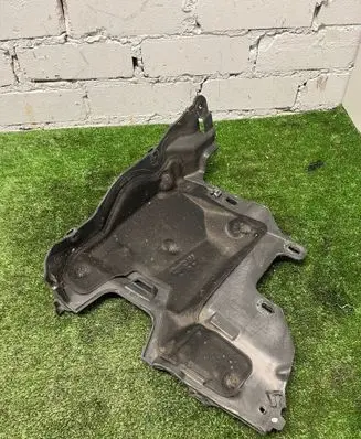 Mercedes-Benz GLE W167 Heat shield in engine bay a1676202701