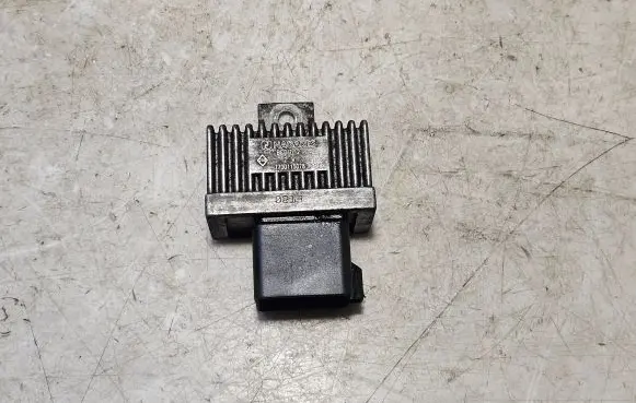 Nissan Primastar Glow plug pre-heat relay 7700115078