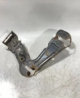 Skoda Octavia Mk2 (1Z) Headlight/headlamp mounting bracket 1Z0805071A