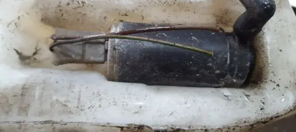 Audi 80 90 B3 Windscreen/windshield washer pump 893955453B