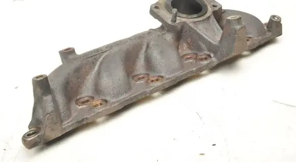 Volvo V70 Exhaust manifold 30637921