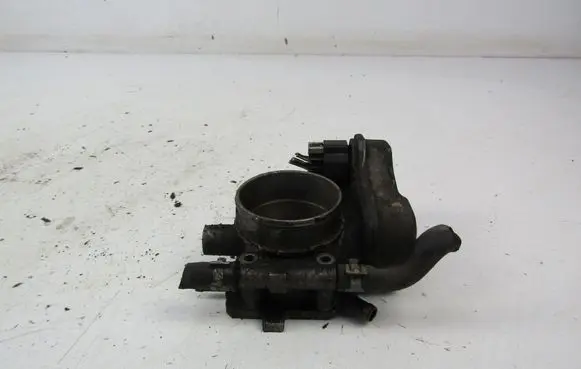 Opel Zafira A Electric throttle body valve 09128518