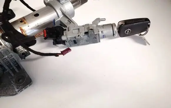 Opel Insignia A Ignition lock 25799293