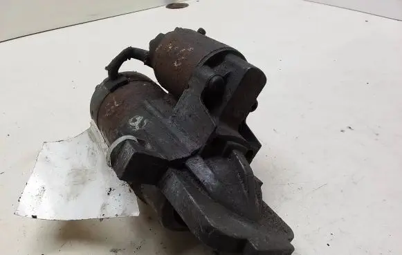 Mazda 6 Starter motor M000T90981 L813 6830