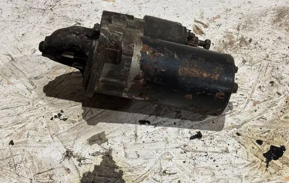 BMW 5 E39 Starter motor