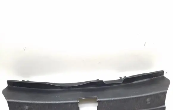 Trunk/boot sill cover protection