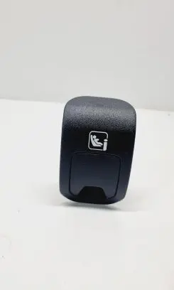 Nissan Qashqai J12 ISOFIX cover 886396UH0A 886396UH1A