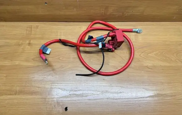 BMW 5 E60 E61 Positive cable (battery) 6989782 10304410