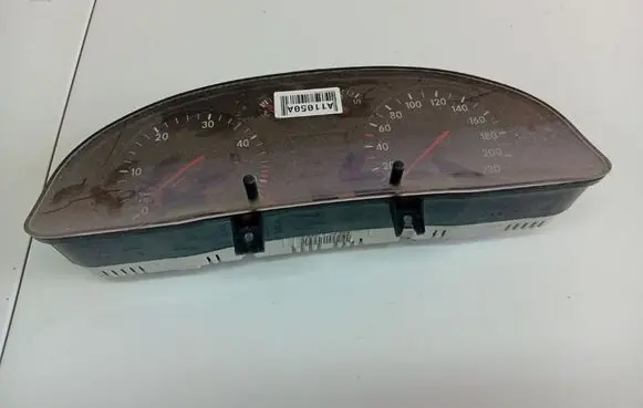 Volkswagen PASSAT B5 Speedometer (instrument cluster) 09051940090