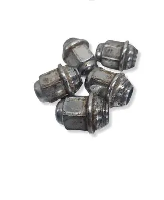 Hyundai i30 Nuts/bolts 1234