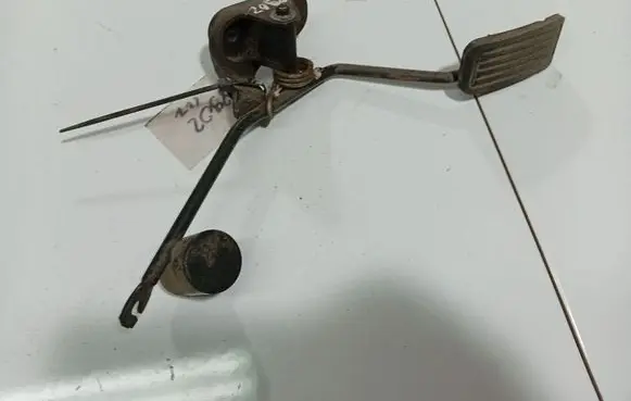 Toyota Aygo AB10 Accelerator throttle pedal