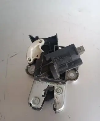 Audi A8 S8 D3 4E Tailgate/trunk/boot lock/catch/latch 4F5827505D