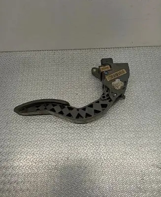 Renault Trafic II (X83) Accelerator throttle pedal 180020024R