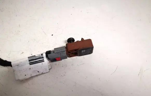 Opel Insignia A Airbag deployment crash/impact sensor 13583353 5wk44702