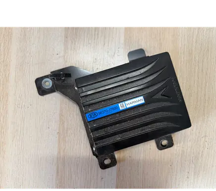 KIA Ceed Sound amplifier 96370J7000