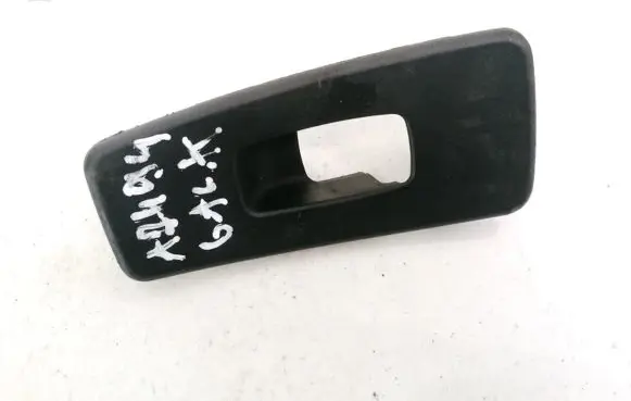Chrysler Pacifica Front door window switch trim 