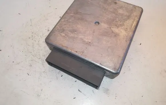 Ford Focus Engine control unit/module 2M5A12A650MB