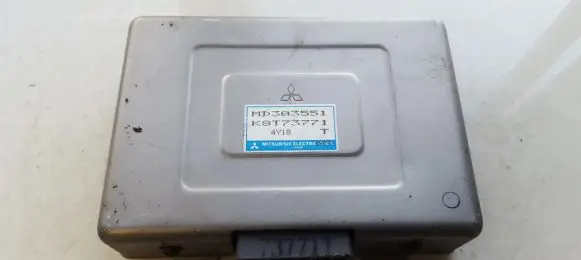 Mitsubishi Galant Engine control unit/module md303551 k8t73771