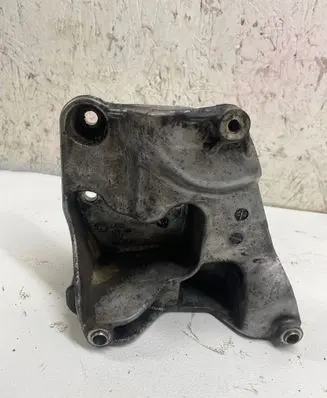 BMW X3 E83 A/C compressor mount bracket 7794614 ACS196U3